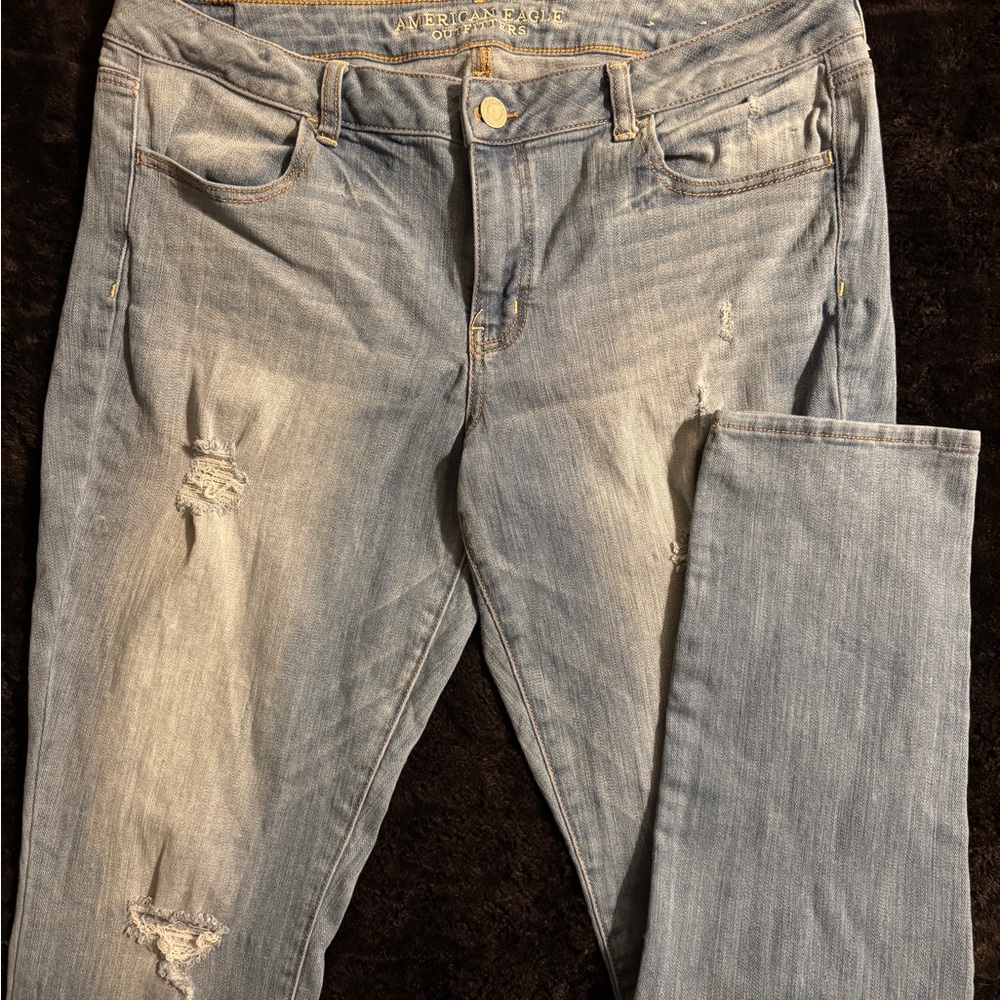 American Eagle Jegging – Light Wash Distressed – Vintage Collection – 18 Long